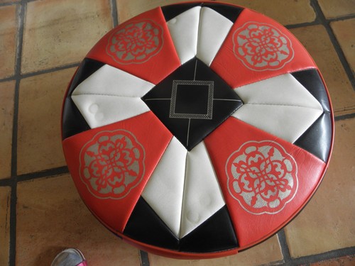 Cuscino seduta pouf colorato
