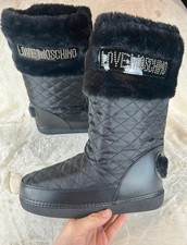 Stivali Neve Love Moschino con
