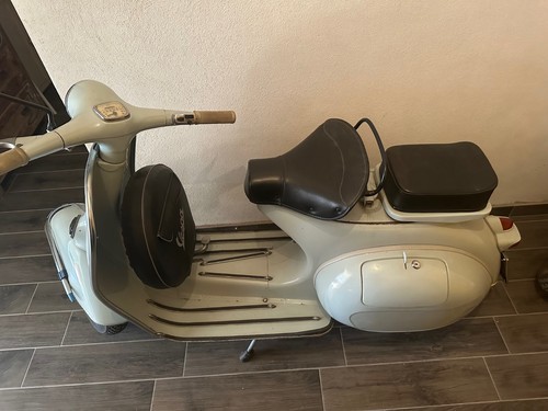 Piaggio vespa 125 - piaggio, targa