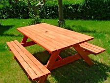 TAVOLO DA GIARDINO IN LEGNO