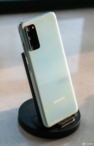 Smartphone samsung galaxy s20 - smartphone,