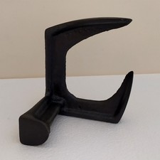 TREPPIEDE INCUDINE IN GHISA PER CALZOLAIO O PELLETTERIA TRE FORME DA COLLEZIONE