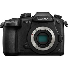 Panasonic fotocamera mirrorless Lumix GH5 Body professionale 21,77 MP