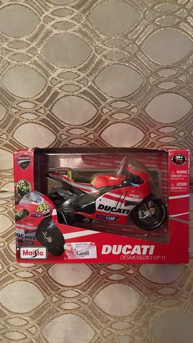 Ducati desmosedici gp11 46 - ducati, #46
