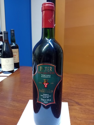 Antica bottiglia vino rosso - antica,