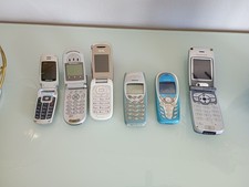 Lotto sei telefonini cellulari vintage guasti per ricambi