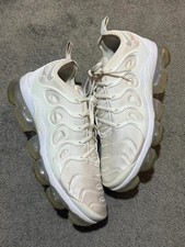 Nike Air Vapormax Plus bianche