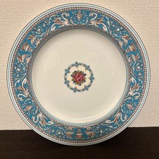 Servizio piatti Wedgwood turchese fiorentino dal Giappone