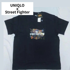 T-Shirt Grafica UNIQLO UT