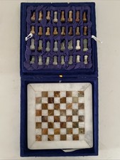 PRESTIGIOSA SCACCHIERA IN MARMO