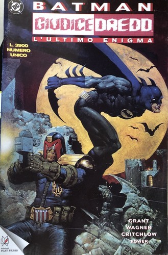 Batman giudice dredd - batman,
