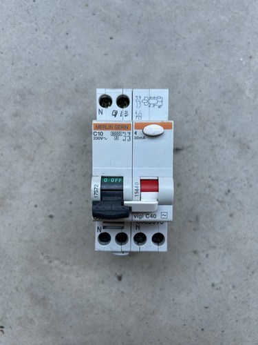 Salvavita magnetotermico - salvavita,