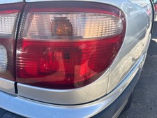 Faro posteriore destro nissan - faro,