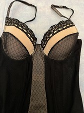 Corsetto Sexy Con Reggicalze E Stecche Di Sostegno Larghezza Regolabile ?