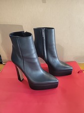 Stivaletti Identita in pelle