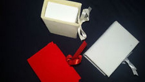 Scatolina libro confetti - libro,