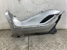 106581 Carena Pedana Poggiapiedi Sinistra Sx Piaggio MP3 Yourban 300ie Dal 2011 