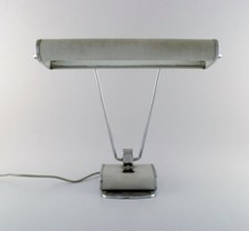 Eileen Gray 1878-1976. Lampada