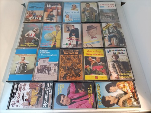 Lotto 18x musicassette liscio - lotto,