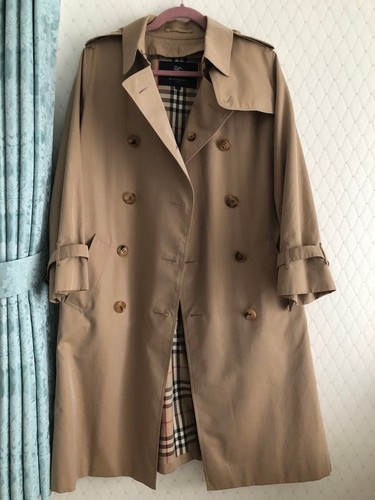 Burberry london trench coat - london,