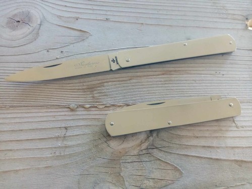 Coltello apertura manuale
