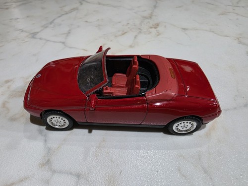Modellino alfa romeo - alfa, spider