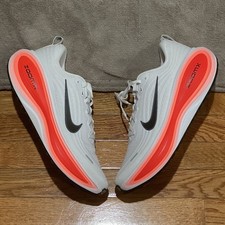 Nike New Vomero Plus bianche