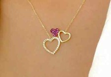 Ciondolo fantasia tre cuori diamante simulato taglio tondo 2 ct placcato oro giallo 14 kt