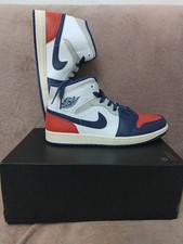 Nike Air Jordan 1 Mid Sneakers