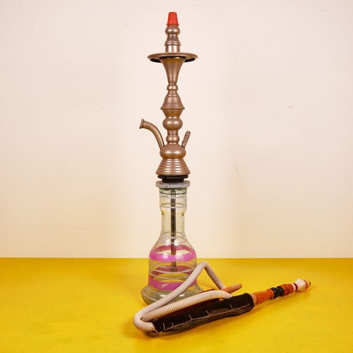 Elegante narghile vintage in - vintage,