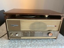 Radio styl  Mark London antico   in buono stato   non funziona il giradischi 