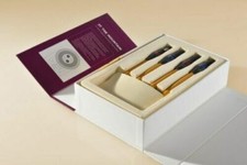 VAN DEN HUL 3T THE MOUNTAIN 1M