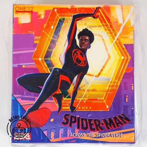 Mezco miles morales deluxe - miles,