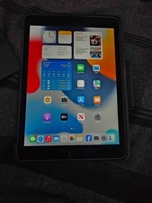 Ipad Air 2 64GB w/Logitech