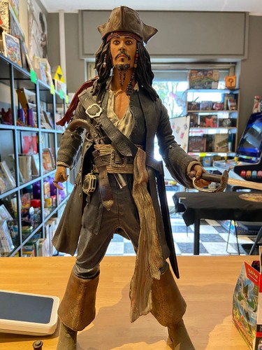 Captain jack sparrow - -,