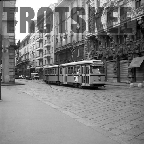 Larger negative italy - larger,
