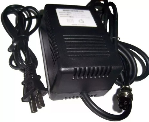Alimentatore caricabatterie