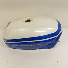 Suzuki GSX 750 EF Serbatoio