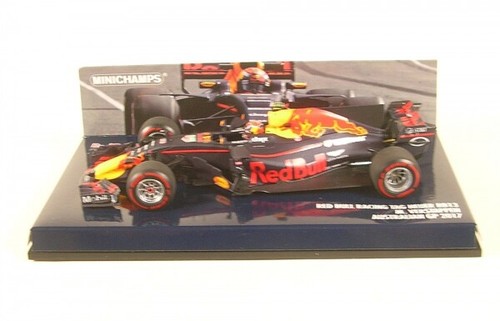 Red bull racing rb13 gp - bull, n.33