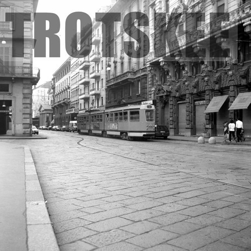 Larger negative italy - larger,