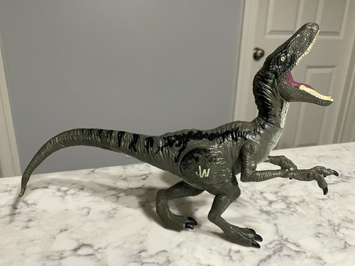 2015 jurassic world - 2015,