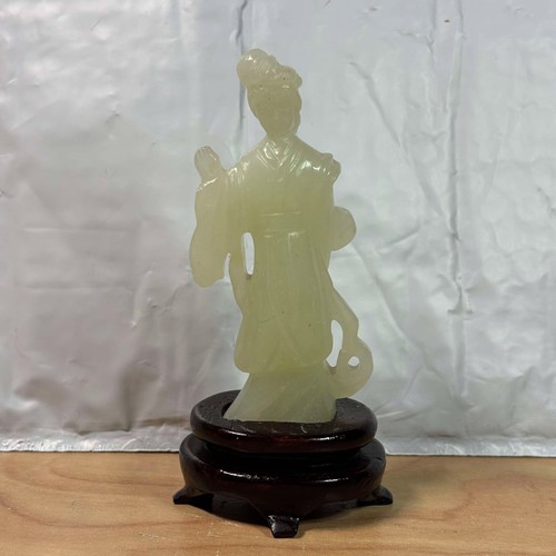 Scultura geisha dama giada