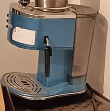 macchina caffè DeLonghi blu