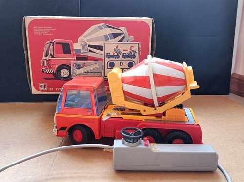 Camion betoniera joustra - joustra,