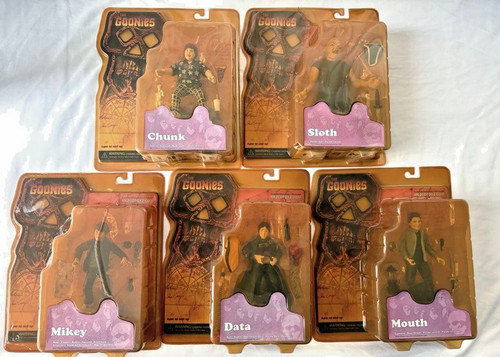 Mezco toyz the goonies set - the,