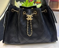 Borsa hobo CHANEL nera con
