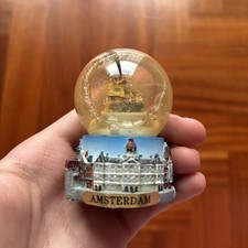 PALLA DI VETRO CON NEVE