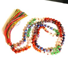 Collana con pietre naturali