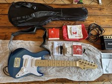 Vangoa Chitarra elettrica Completa Di  Accordatore + Amplificatore + Capotasto