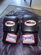 Twins Special 14 oz. Guantoni